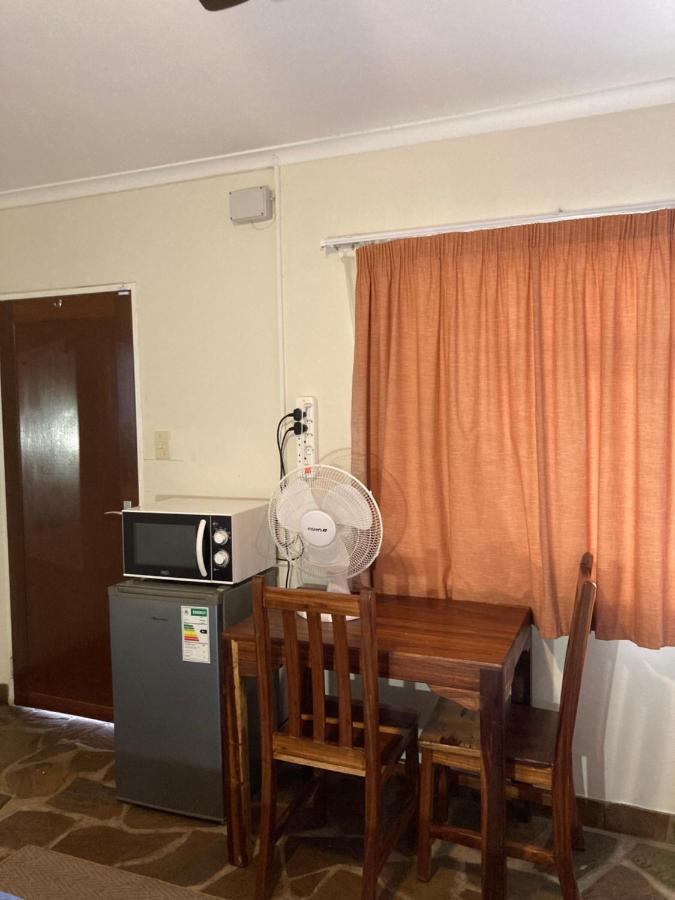 Ramblers Self Catering Accommodation Windhoek Exterior photo