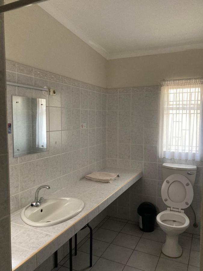 Ramblers Self Catering Accommodation Windhoek Exterior photo