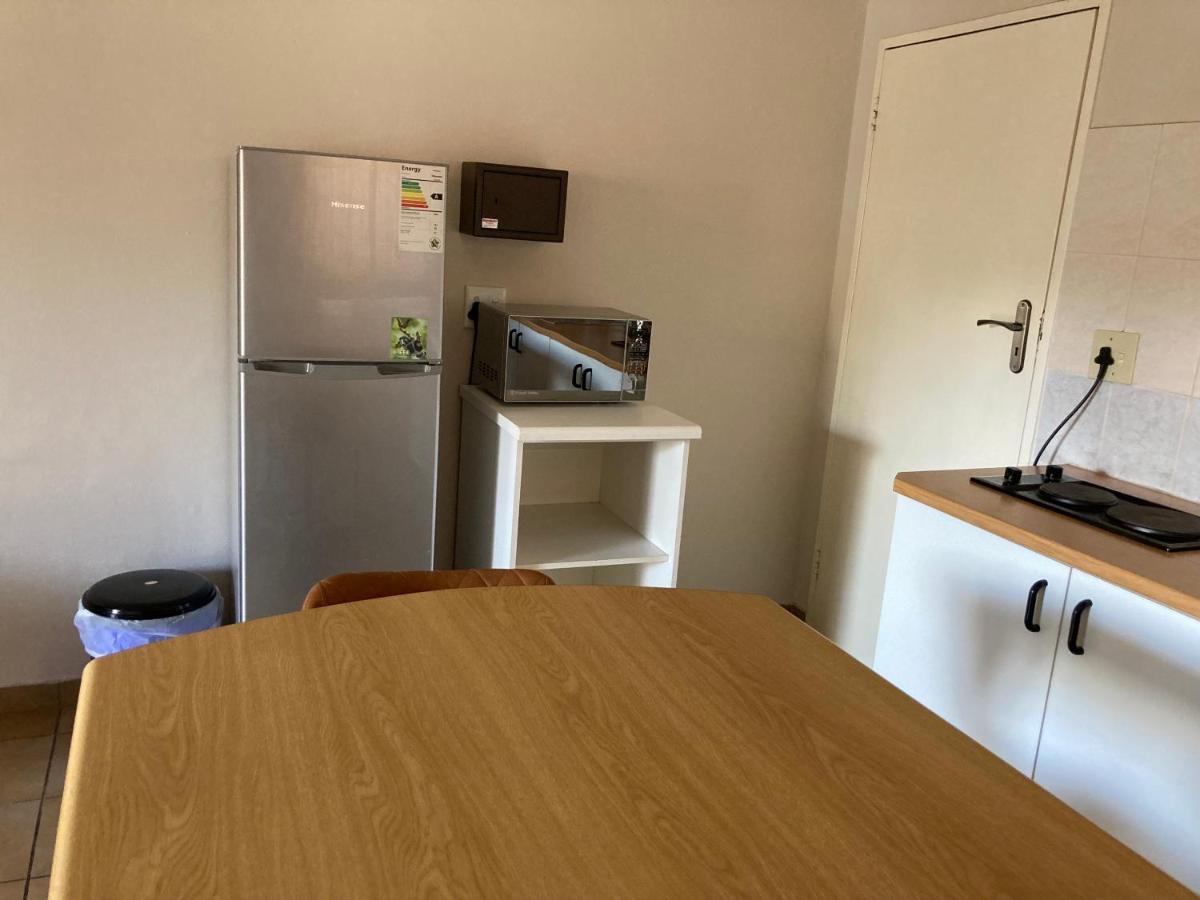 Ramblers Self Catering Accommodation Windhoek Exterior photo