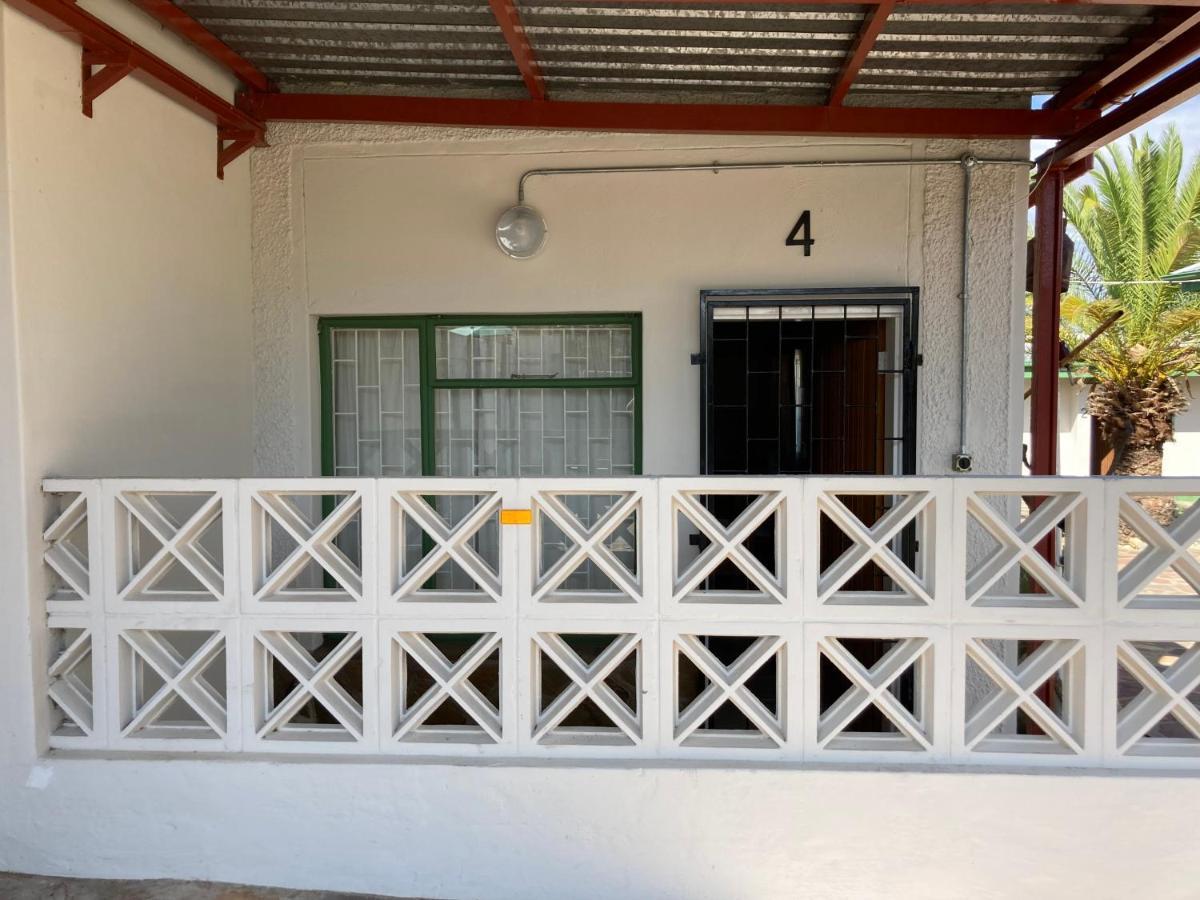 Ramblers Self Catering Accommodation Windhoek Exterior photo
