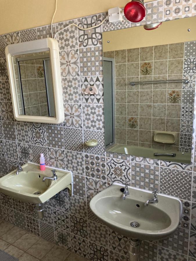 Ramblers Self Catering Accommodation Windhoek Exterior photo