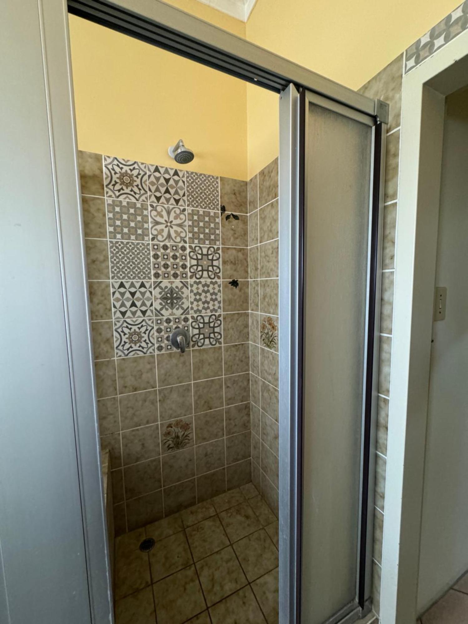 Ramblers Self Catering Accommodation Windhoek Exterior photo
